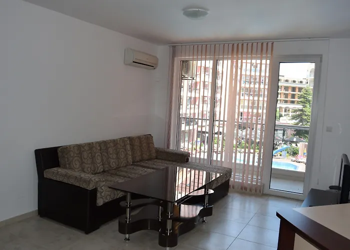 Admiral Plaza Apartament *