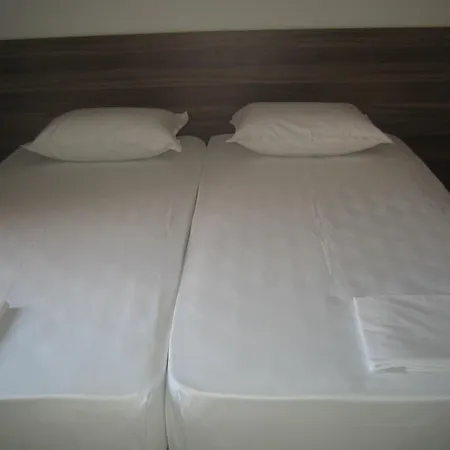 아파트 Admiral Plaza 써니비치