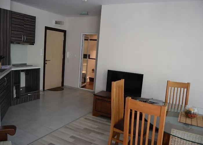 Admiral Plaza Appartement