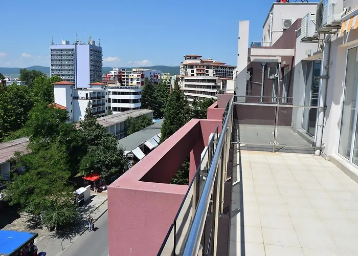 Admiral Plaza Appartement