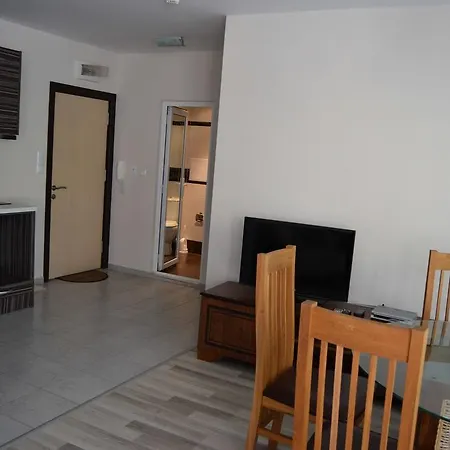 Admiral Plaza Apartamento