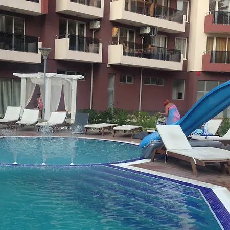 Admiral Plaza Apartamento